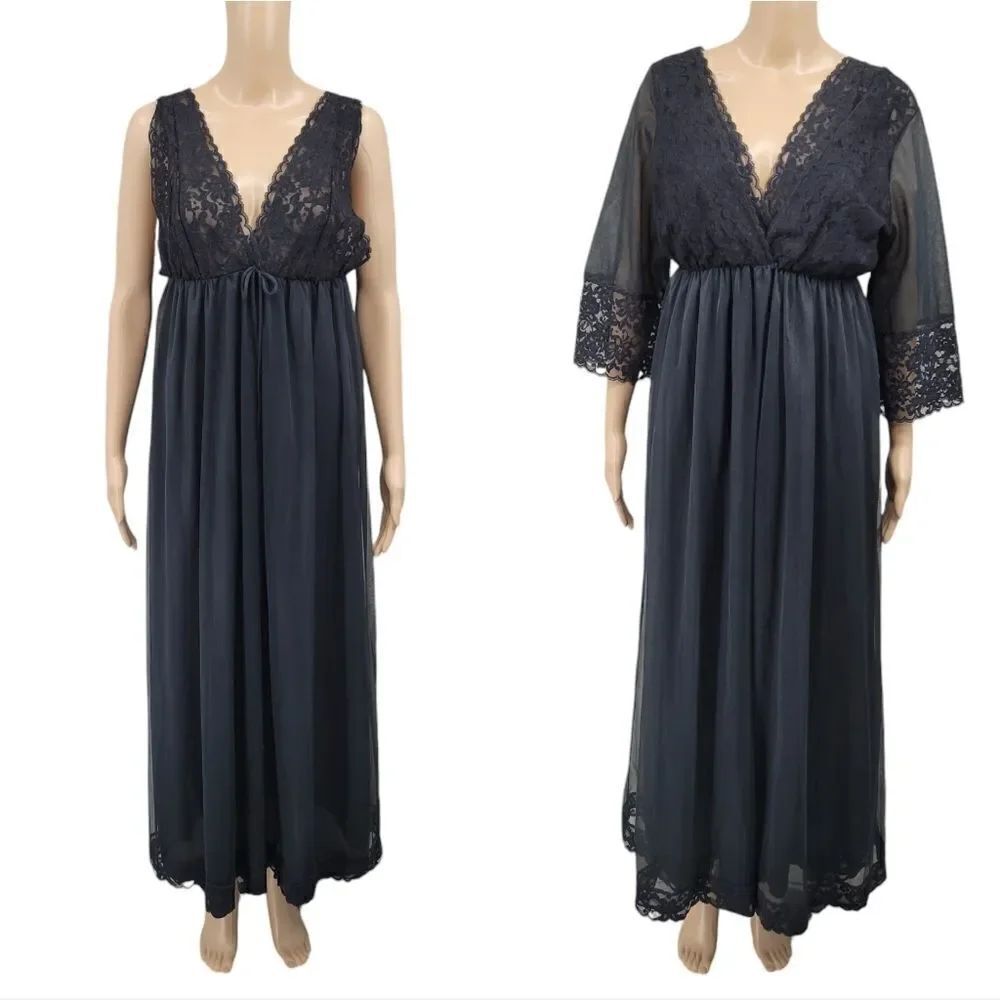 Vintage Black Nylon Nightgown Negligee Dress and Peignoir / Robe Women's Large